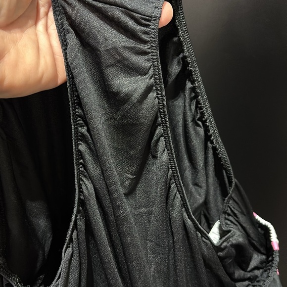 Nike Dri-Fit Running,panty lined,elastic drawstring waist,mesh side panel - Picture 6 of 9